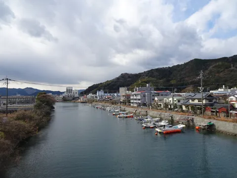 大入島 さいき海の市場